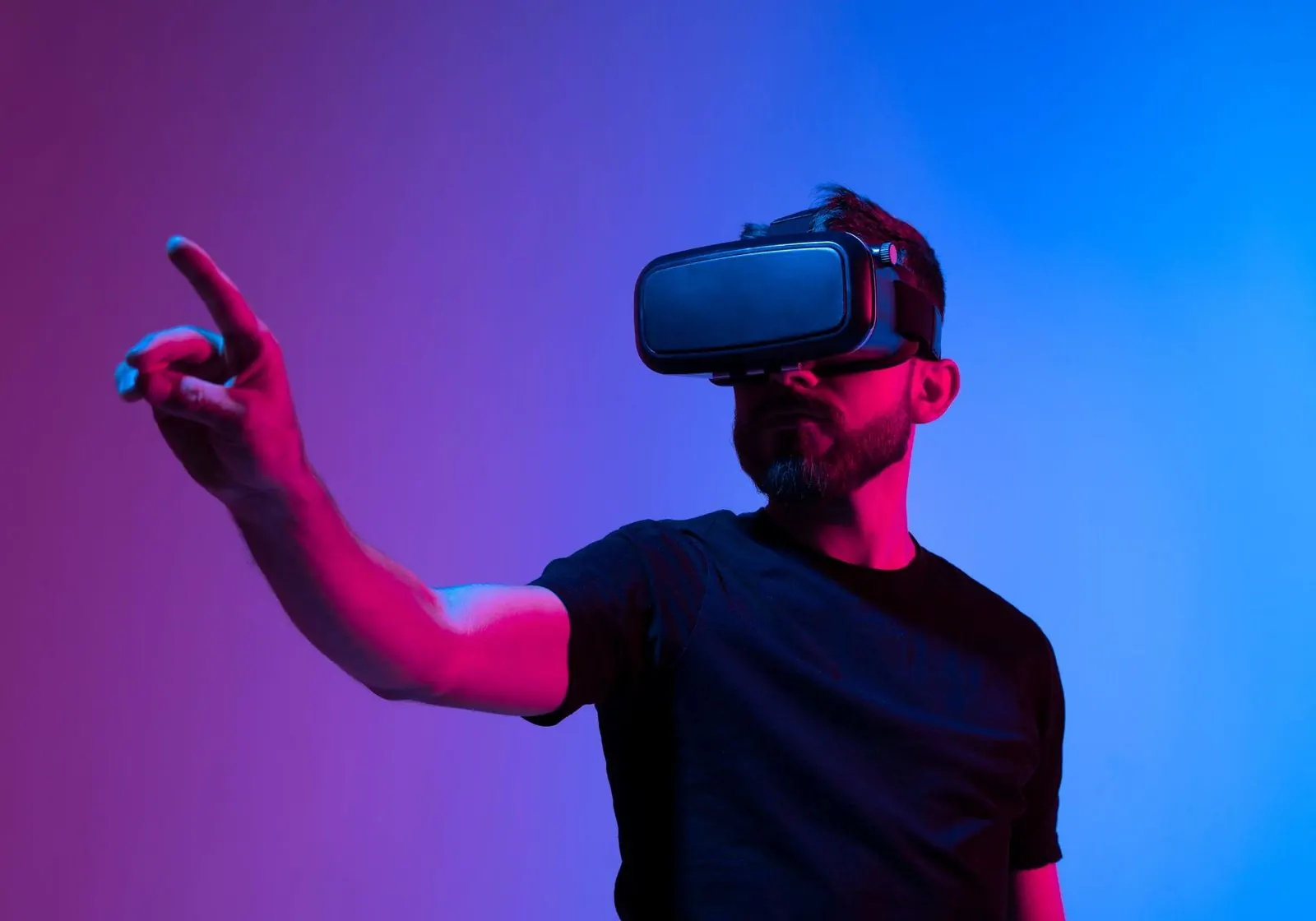 5 Retail Metaverse Examples that Create Immersive Experiences and Excited Customers