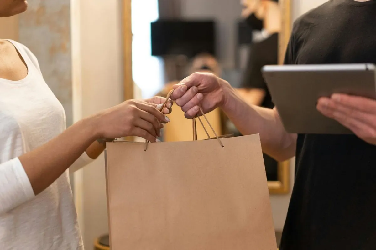 How is Technology Reviving Apparel Brands?