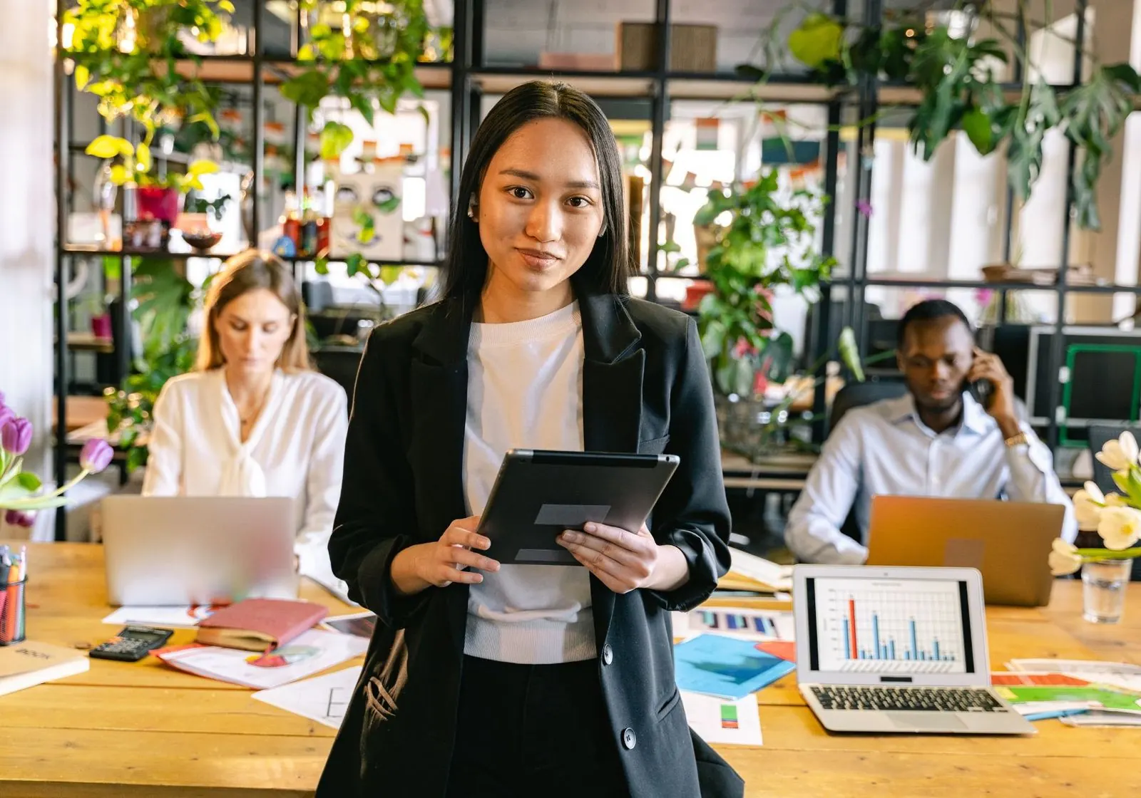 How Retailers Can Utilize Tech to Empower Their Workforces