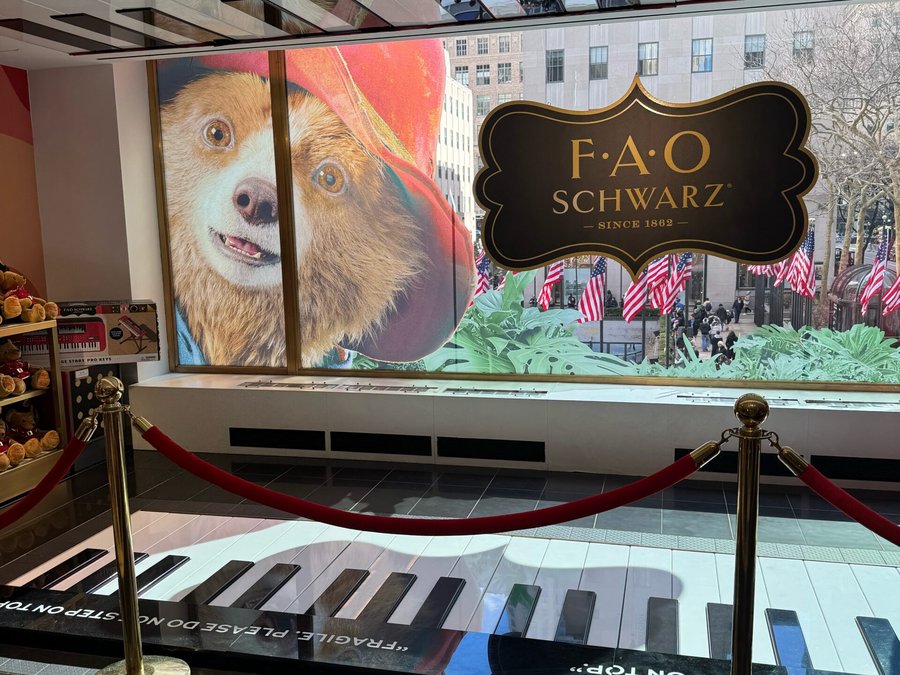 FAO Schwarz flagship store at Rockefeller Center