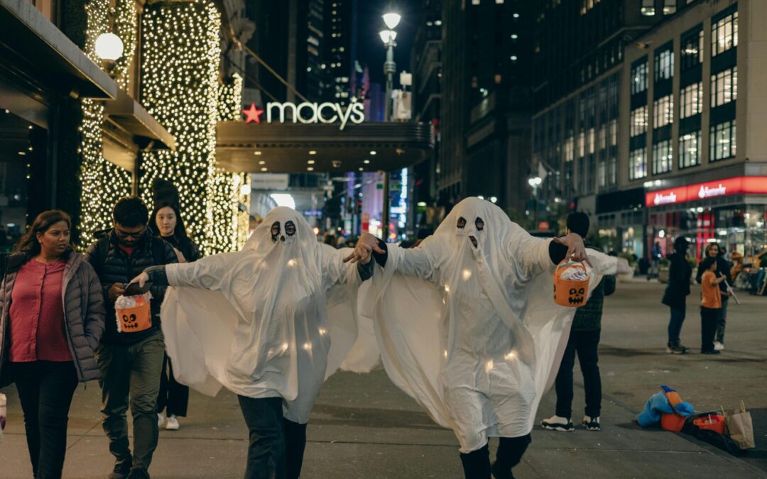 3 Strategies For Retailers to Deliver Hauntingly Amazing Customer Experiences this Halloween